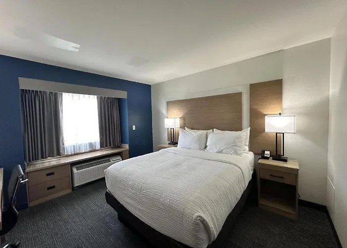 Western Red River Nd Hotel 3*