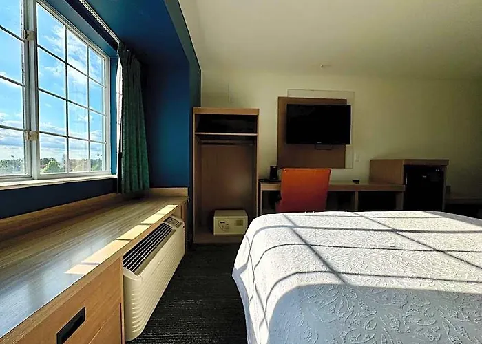Western Red River Nd Hotel 3*