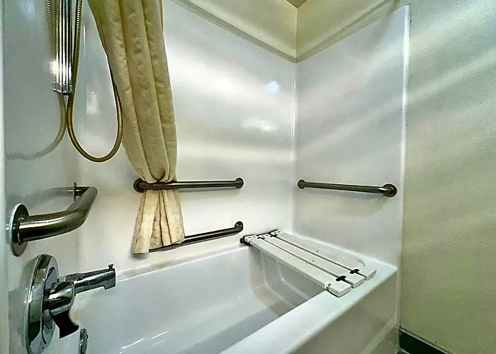 Western Red River Nd Hotel 3*
