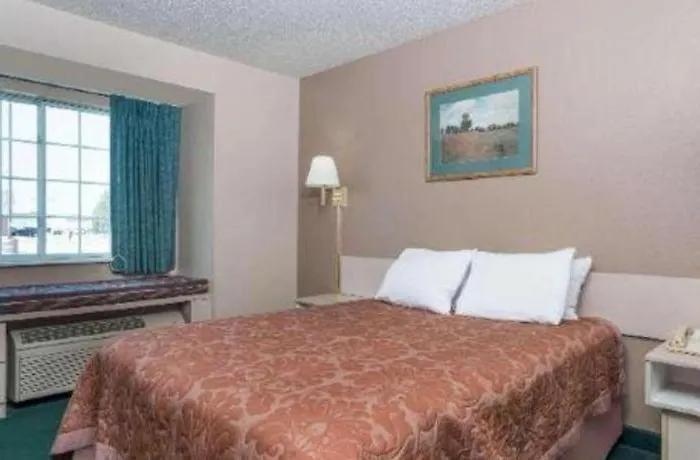 Western Red River Nd Hotel
